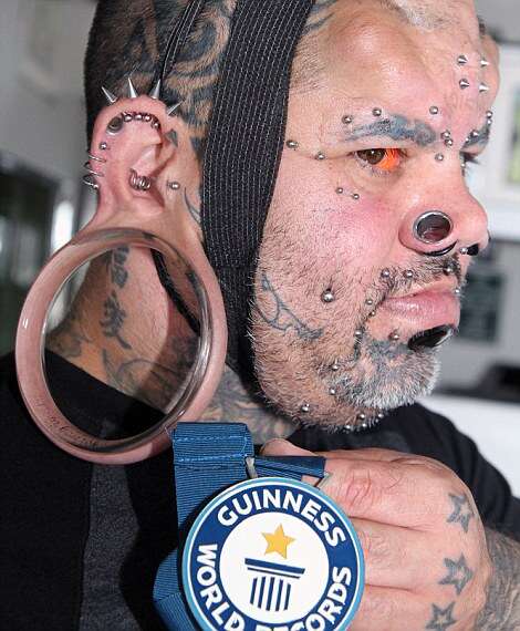 EXCLUSIVE: Guinness World Record for 'Biggest Earlobes' EXCLUSIVE: World Record "Largest earlobes"