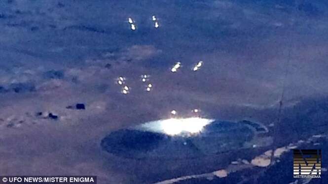Passageiro de avião captura imagens de suposto OVNI durante voo
