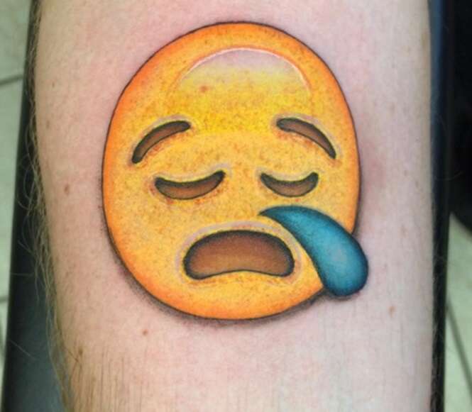 19 tatuagens inspiradas em emojis