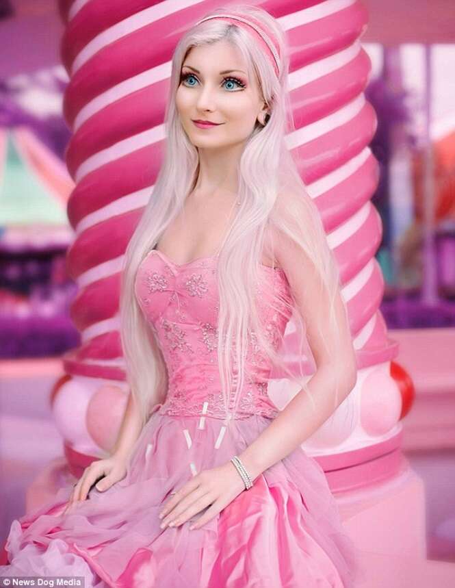 Barbie Humana Brasileira Afirma Nunca Ter Feito Plastica Apesar De Enorme Semelhanca Com A Boneca