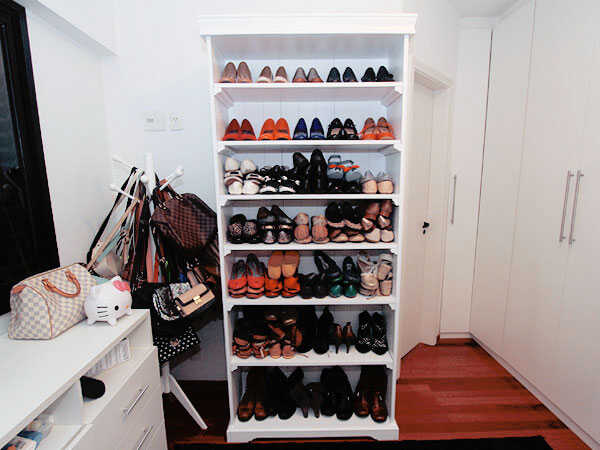 Como organizar sapatos em casa