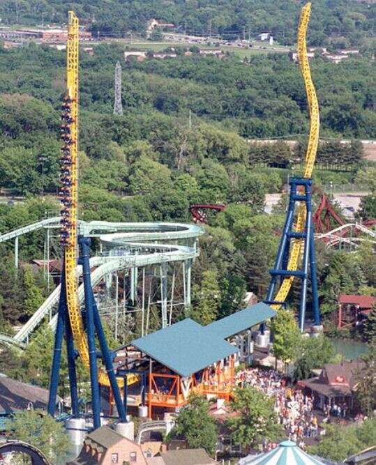 Velocity Vertical, Six Flags, Chicago