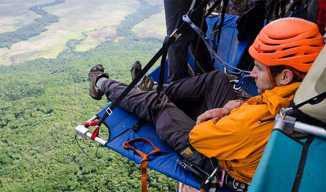 Acampamento de alpinistas