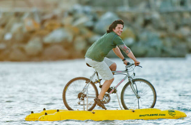 Bicicleta na água