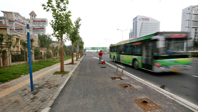 Ladrão rouba 24 pontos de parada de ônibus