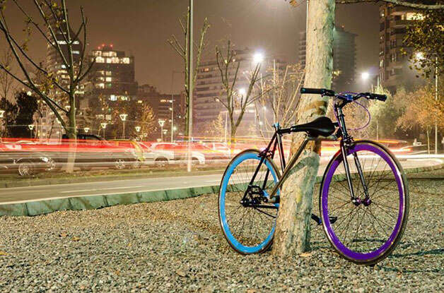 Chilenos criam bicicleta que dispensa uso de cadeados