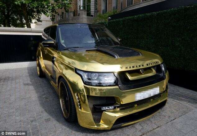 Milionário árabe ostenta Range Rover de ouro