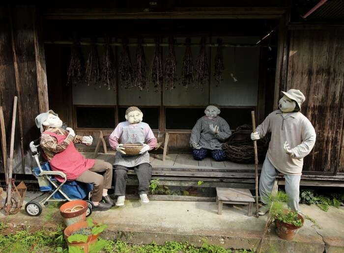 Scarecrows Illustrate Lives Of Japanese Countryside