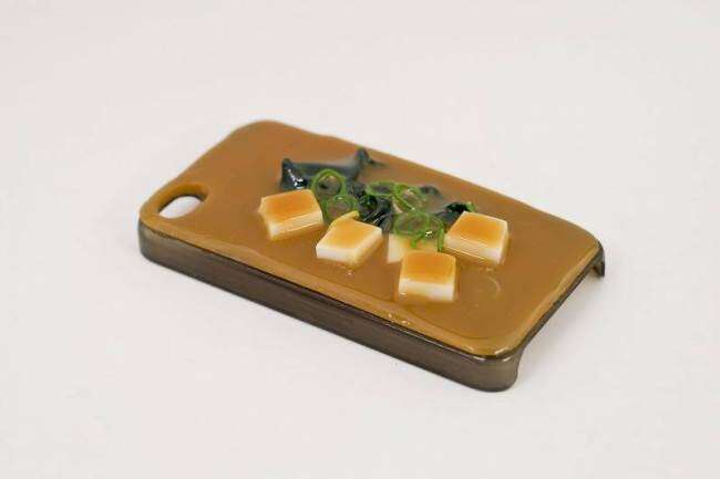 tofu_miso_soup_iphone_4_case_MED.jpg