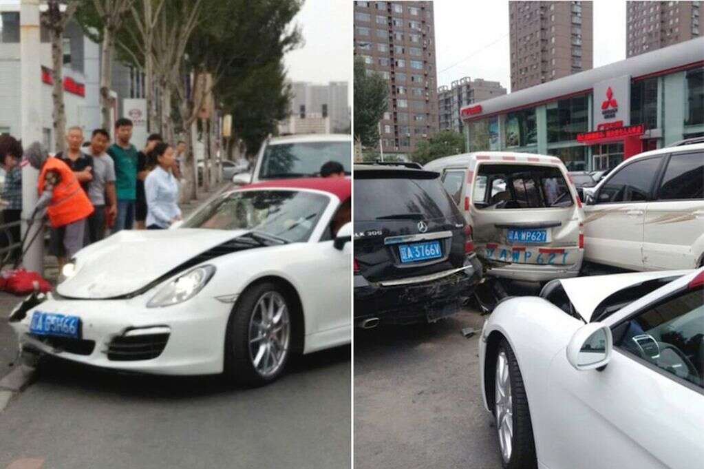 Mulher compra Porsche e bate veículo logo após sair de concessionária