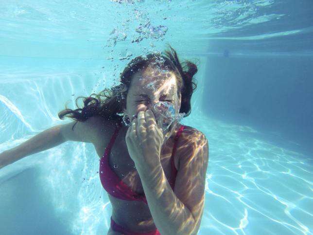 Cristal que permite respirar debaixo d'água é criado por cientistas
