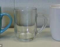 Cientistas afirmam que canecas azuis ou transparentes fazem café ficar mais doce