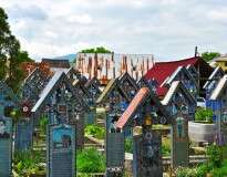 Conheça o cemitério mais colorido do mundo