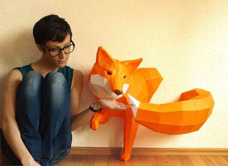 Artista cria impressionantes animais geométricos feitas de papel