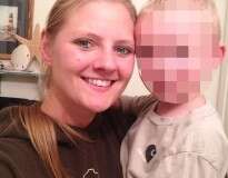 Mãe é filmada sendo morta a tiros em supermercado pelo filho de 2 anos que encontrou uma arma em sua bolsa