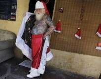 Conheça o Papai Noel brasileiro que possui 94% do corpo coberto por tatuagens
