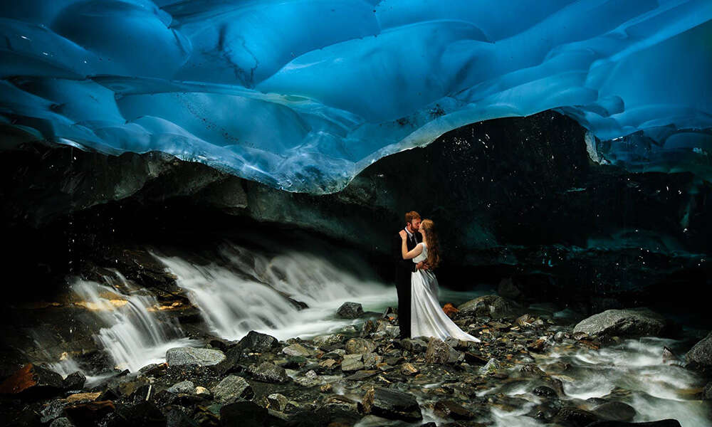 Imagens incríveis de casamento em caverna de gelo