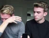 Vídeo emocionante mostra exato momento em que irmãos gêmeos contam ao pai que são gays