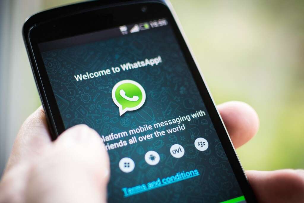 Uso exagerado do Whatsapp pode causar tendinite, afirma espcialistas