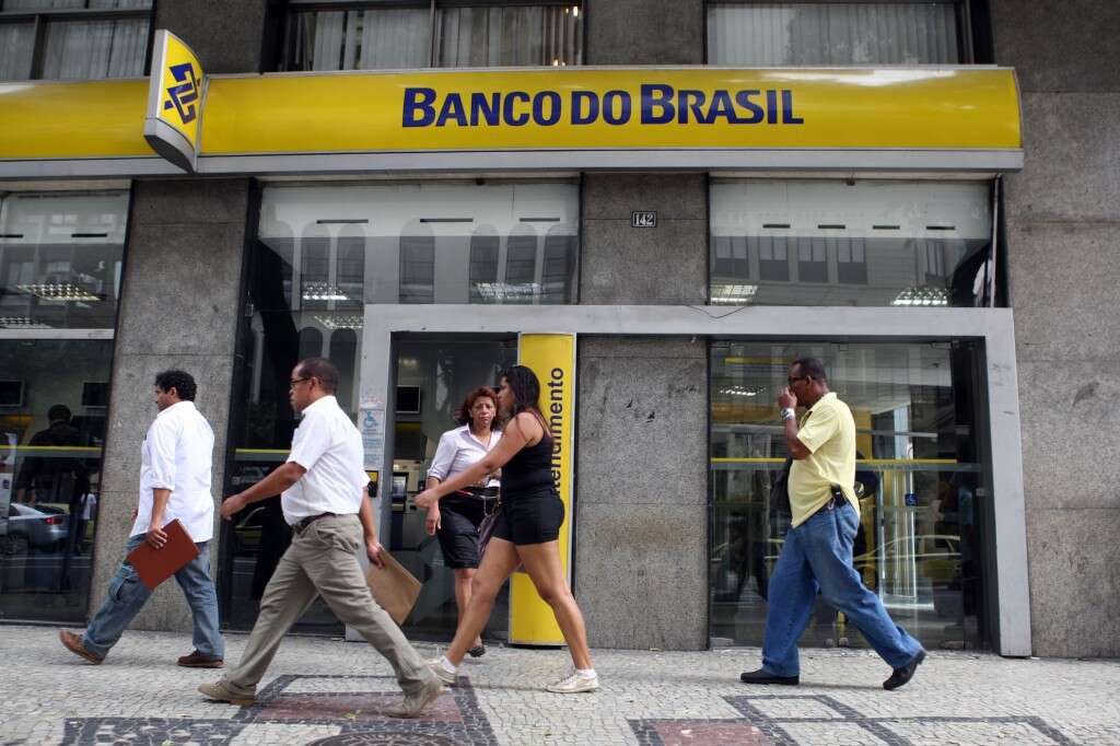 Cliente receberá R$ 5 mil de indenização após ficar horas esperando para ser atendido em agência bancária