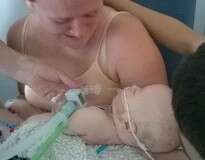 Bebê milagrosamente volta a respirar depois de pais tomarem dura decisão de desligar máquina que o mantinha vivo