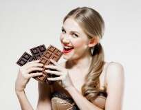 Comer chocolate ajuda a perder peso, afirma nova pesquisa