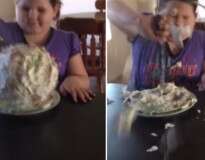 Bolo que explode? Aprenda a fazer a pegadinha com seus amigos