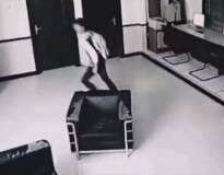 Vídeo de suposto fantasma movendo objetos em hotel aterroriza usuários do YouTube