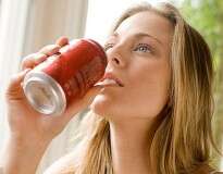 Refrigerante mata aproximadamente 185 mil pessoas por ano, afirma estudo