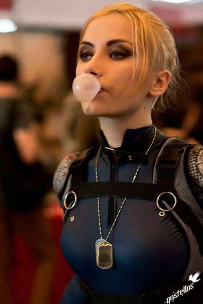 713
