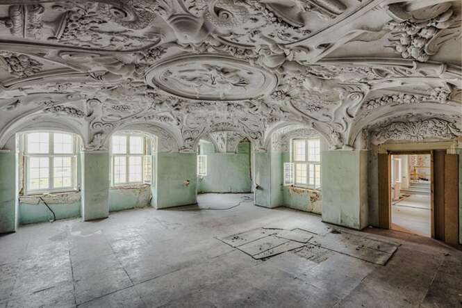 abandoned room