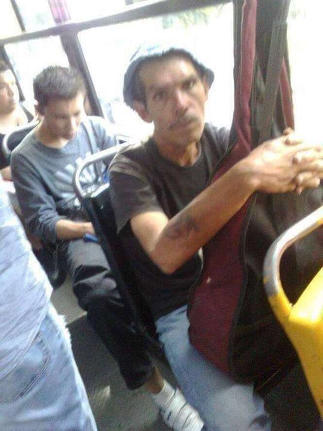 “Celebridades” flagradas dentro de ônibus