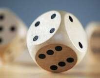 9 pessoas que morreram tentando vencer suas apostas bizarras