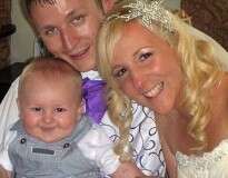 Recém-casados morrem em acidente durante a lua de mel e deixam órfão filho de 5 meses de vida