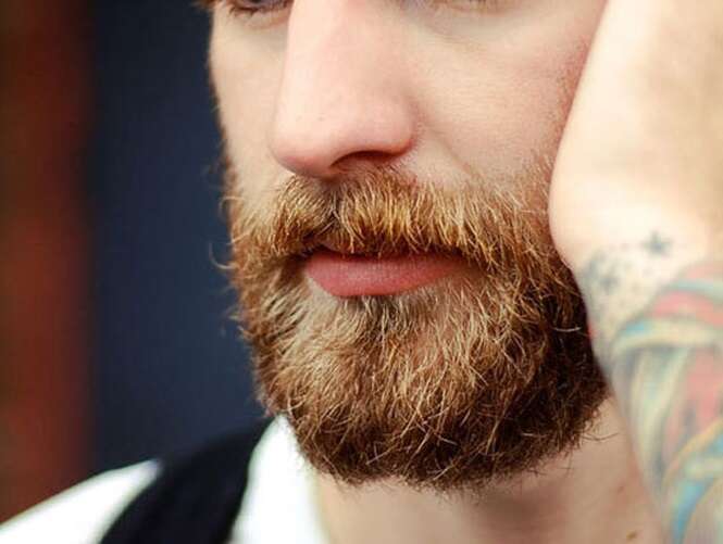 Homens com barba são mais propensos a trair