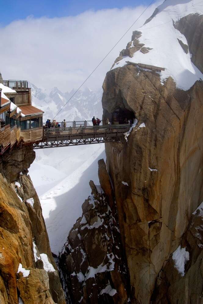 Viewing platform and walkway, Aiguille du Midi, Chamonix-Mont-Blanc, French Alps, France, Europe
