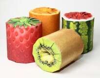 Empresa cria papel higiênico em formato de fruta