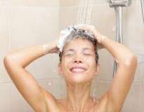 8 coisas que você provavelmente faz errado ao tomar banho