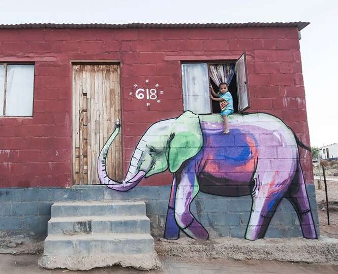 Grafiteiro espalha desenhos de elefantes para trazer esperança a aldeias sul-africanas