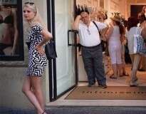 10 fotos mostrando o “sofrimento” de homens que acompanham as esposas no shopping