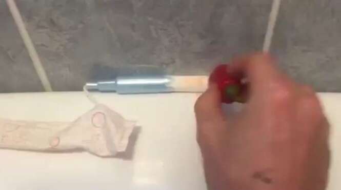 Homem coloca pimenta no absorvente da namorada e filma brincadeira cruel
