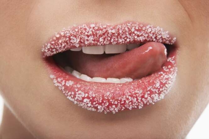 Coisas surpreendentes que acontecem com seu corpo quando você come muito açúcar