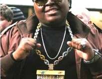 10 piores cordões e pingentes usados por rappers americanos