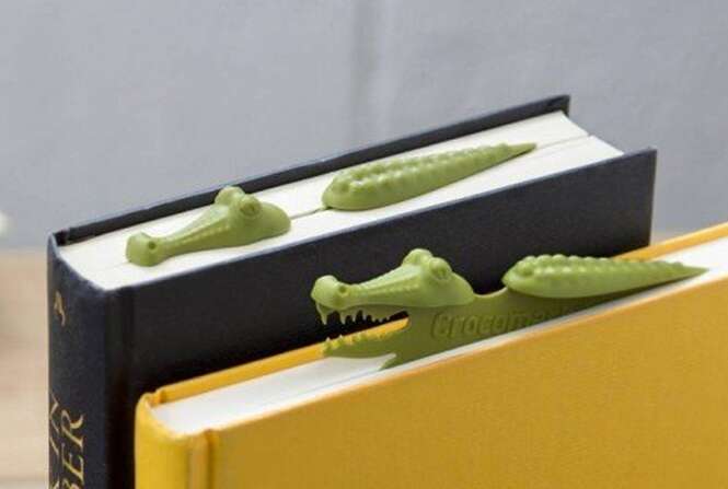 Marcador de livros em formato de crocodilo