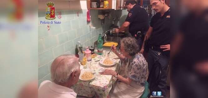 Policiais cozinham para casal de idosos que choravam incontrolavelmente