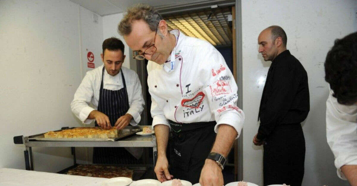 Chefs mundialmente famosos estão alimentando moradores de rua com comida desperdiçada nas Olimpíadas