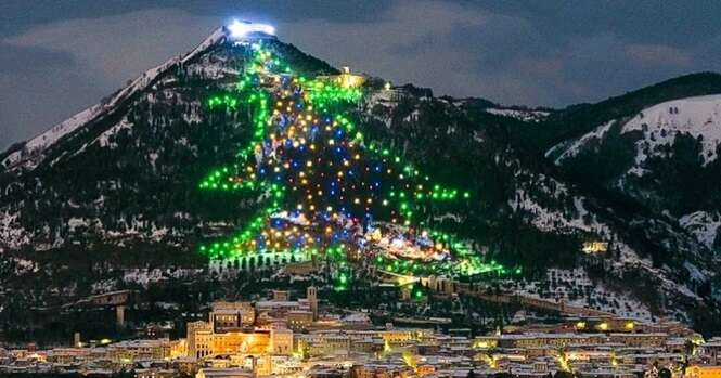 As 11 mais belas árvores de Natal do mundo