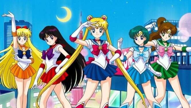 Maquiadora talentosa se transforma em todas as guerreiras de "Sailor Moon"