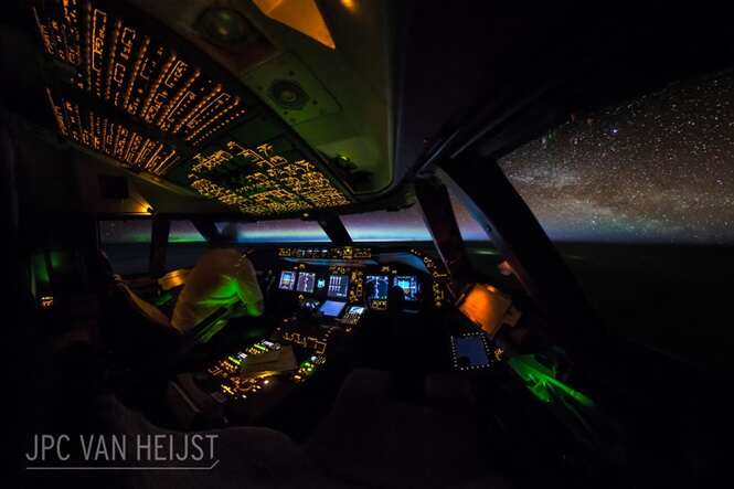 Piloto faz fotos incríveis de seu cockpit e prova que tem o melhor “escritório” do mundo