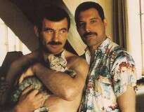 15 imagens raras de Freddie Mercury e o namorado, revelando um lado que pouca gente conhecia do falecido artista